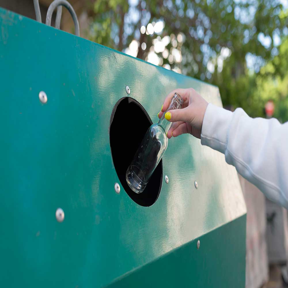 Pole-Mounted-Bin-Plastic-Bulk-in-Iran