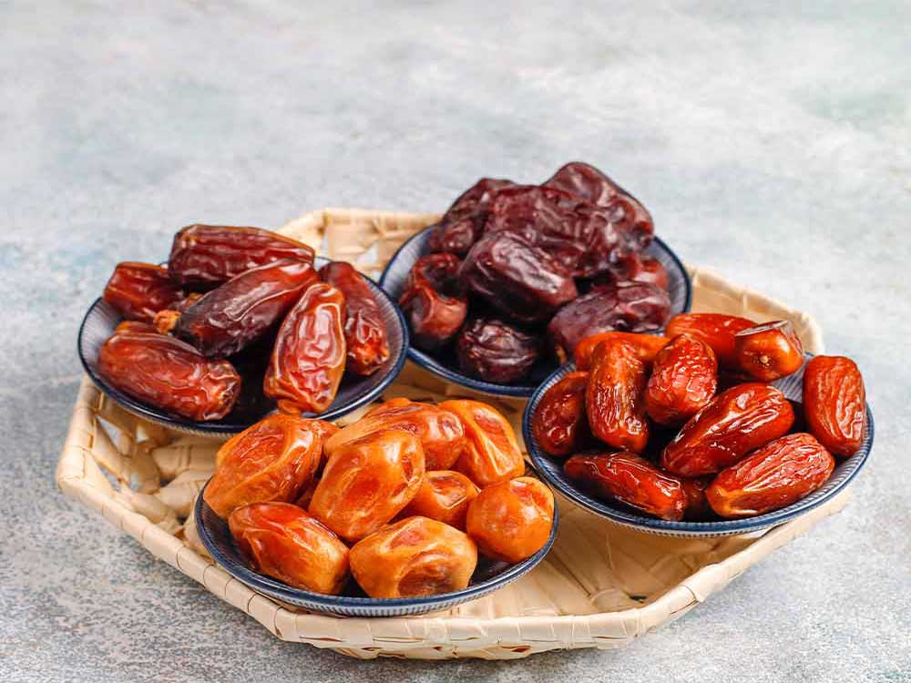 easa-rakhshan-iranian-dates-products.jpg