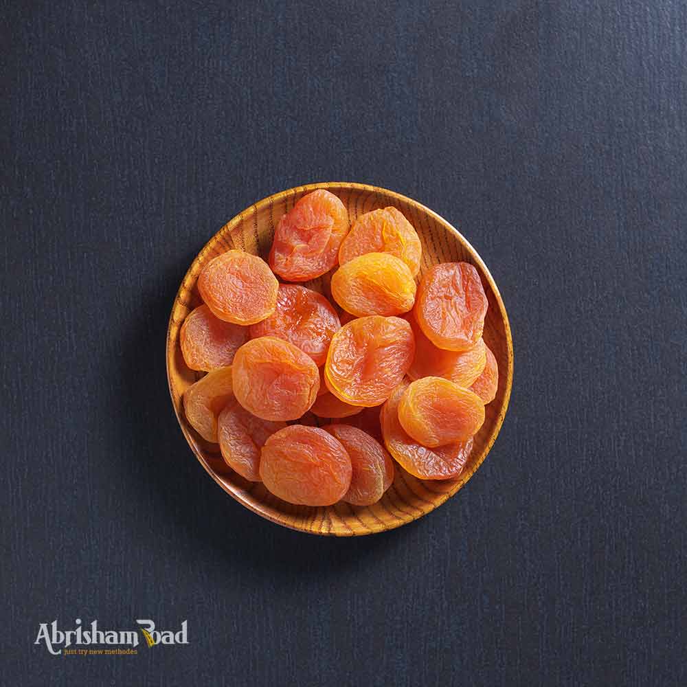 embarking-on-a-culinary-journey-discovering-the-flavor-and-wellness-of-persian-dried-apricots-4.jpg